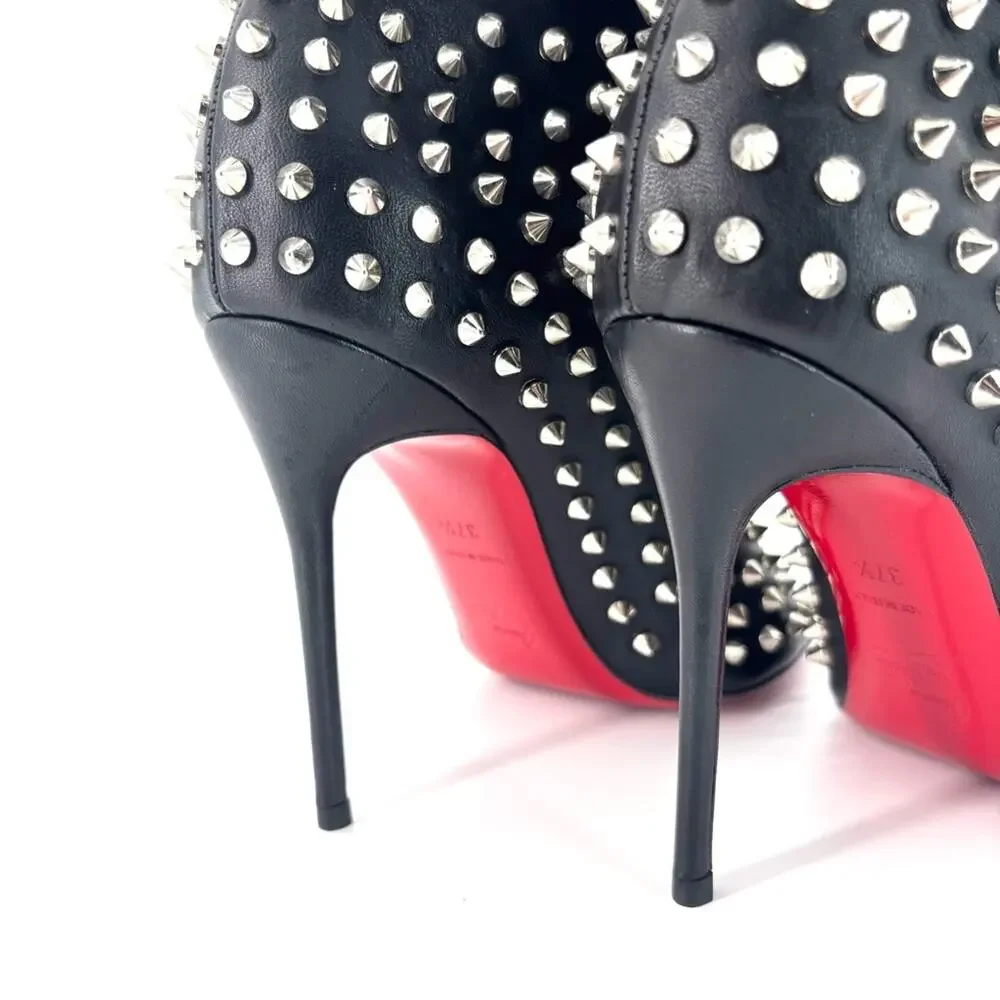 NEW Christian Louboutin Guerilla 100 Silver Spike Leather Peep Toe Booty 37.5
